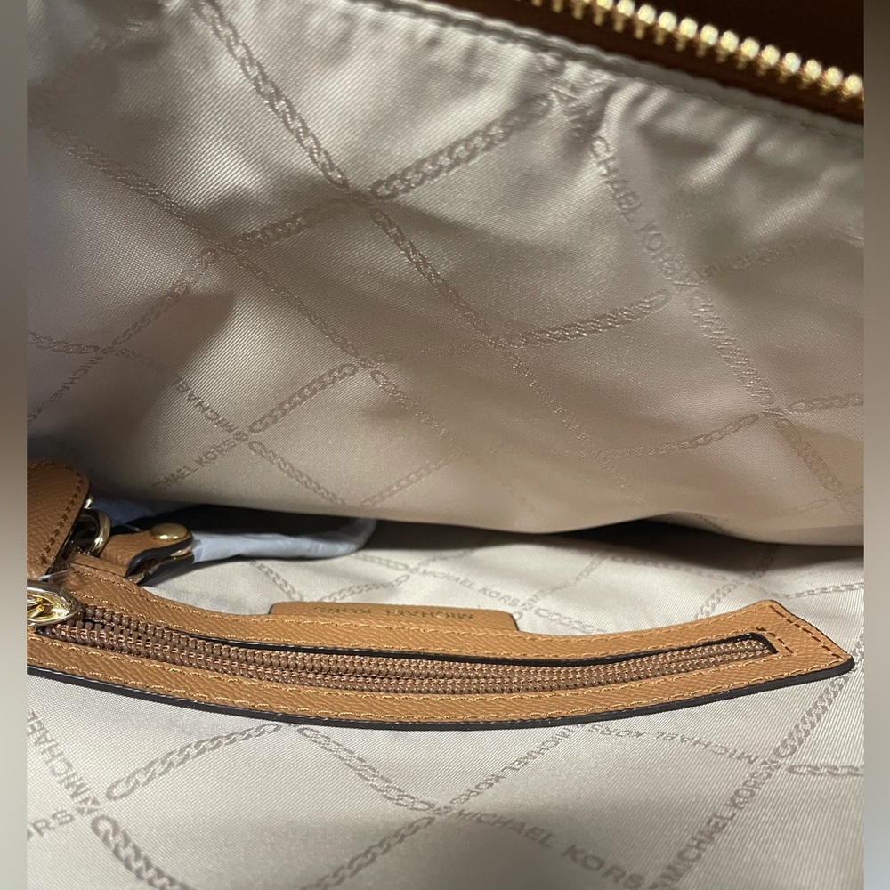 Michael Kors Houston Satchel and Wallet - Picture 7 of 11